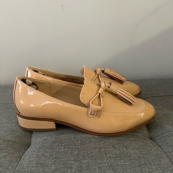 Isaac Mizrahi NYC Bianca Loafers - Picture 6 of 6